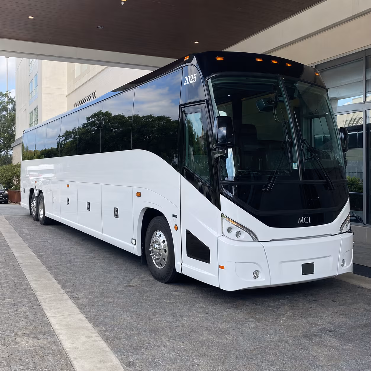 alhambra 54 passenger charter bus
