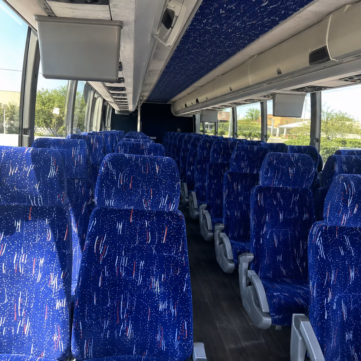 book group transportation for your next airport transfer 3