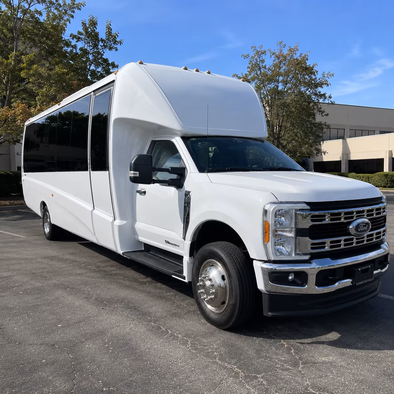 book group transportation for your next airport transfer 5