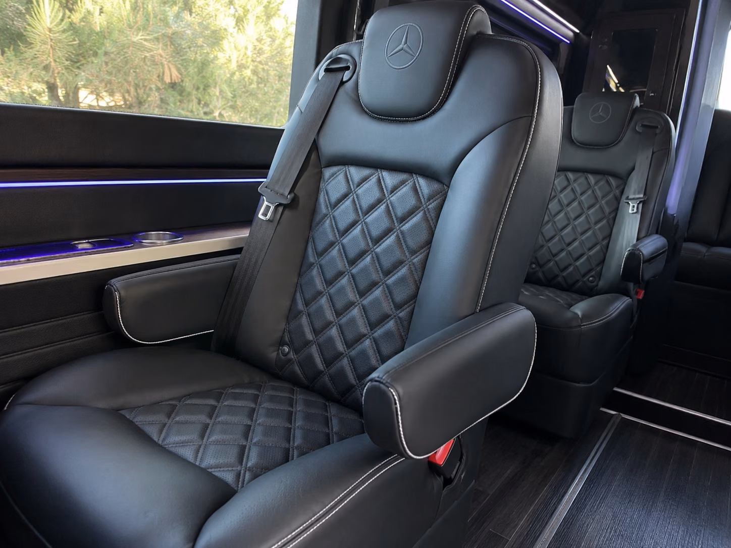 book group transportation for your next corporate event 2